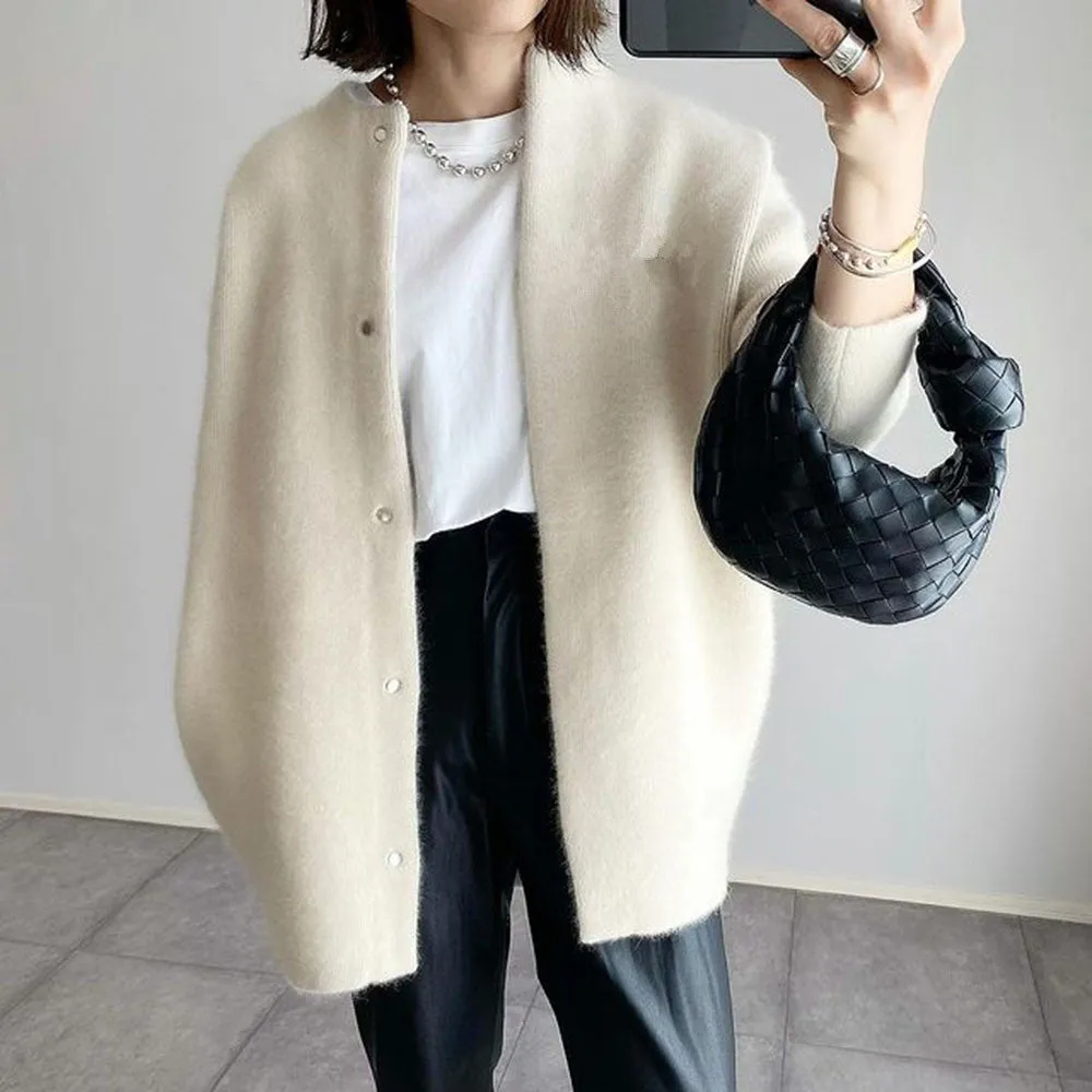 Eileen - Sophisticated Cardigan